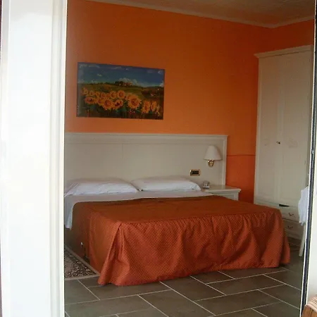 מלון Azalea באוונו