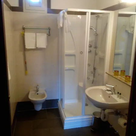 Otel Azalea 3*