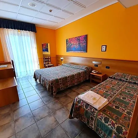Hotel Azalea 3*