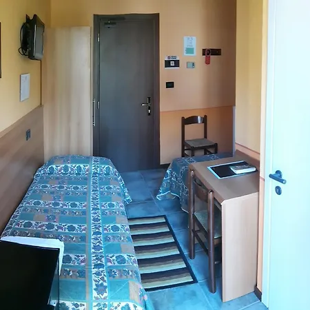 Azalea Отель 3*