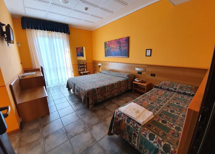 Hotel Azalea 3*
